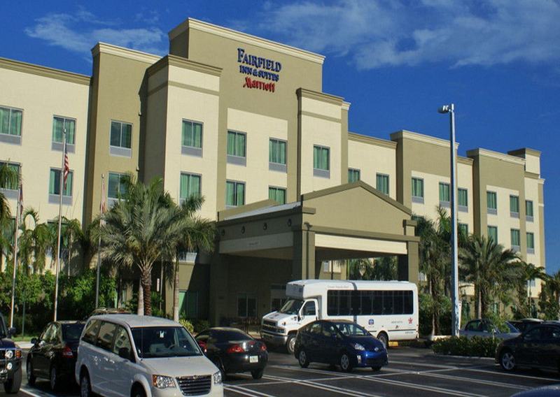 Fairfield Inn & Suites By Marriott Fort Lauderdale פמברוק פיינס מראה חיצוני תמונה