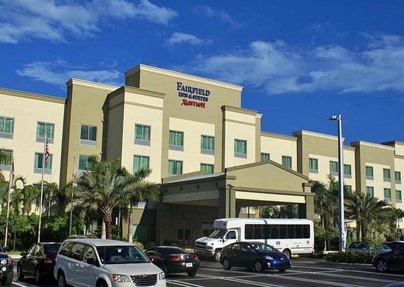 Fairfield Inn & Suites By Marriott Fort Lauderdale פמברוק פיינס מראה חיצוני תמונה