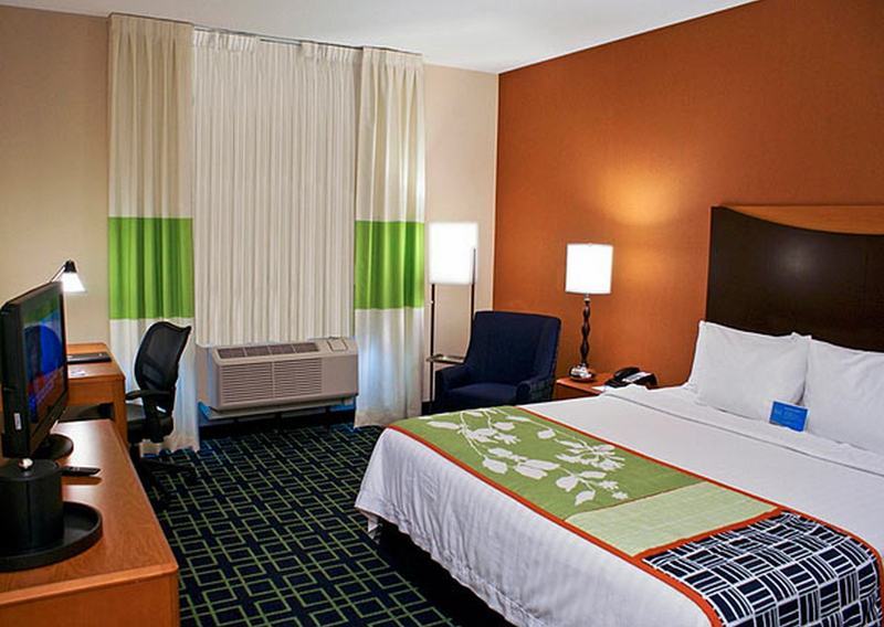 Fairfield Inn & Suites By Marriott Fort Lauderdale פמברוק פיינס מראה חיצוני תמונה