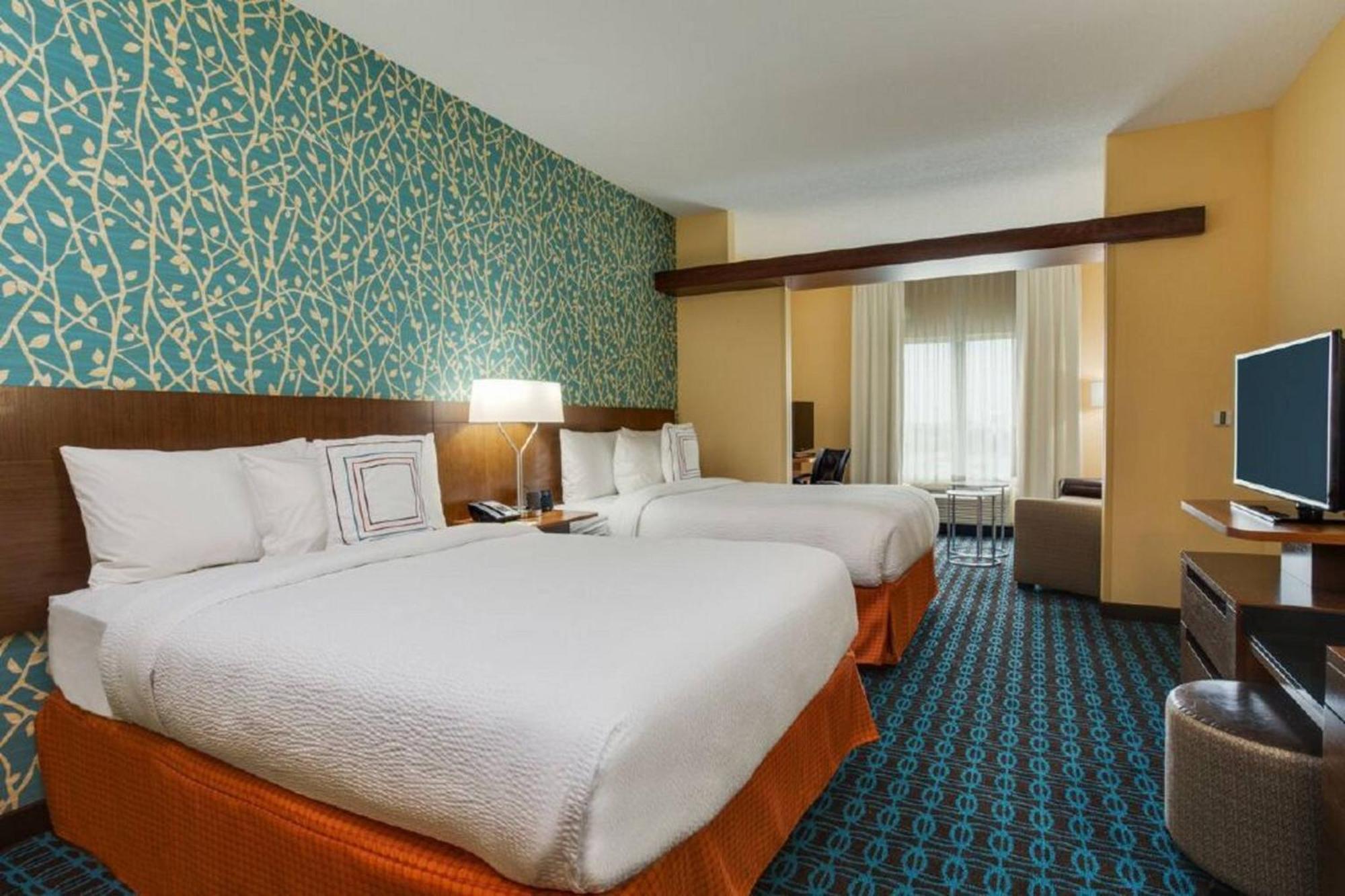 Fairfield Inn & Suites By Marriott Fort Lauderdale פמברוק פיינס מראה חיצוני תמונה